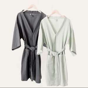 NWT Bathen waffle texture bathrobe